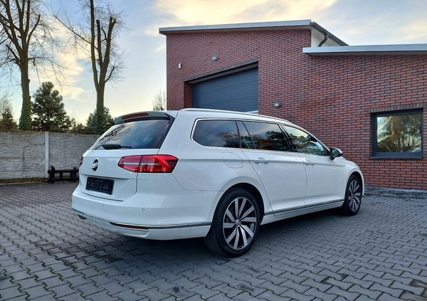 Volkswagen Passat cena 69900 przebieg: 217000, rok produkcji 2017 z Tychowo małe 172